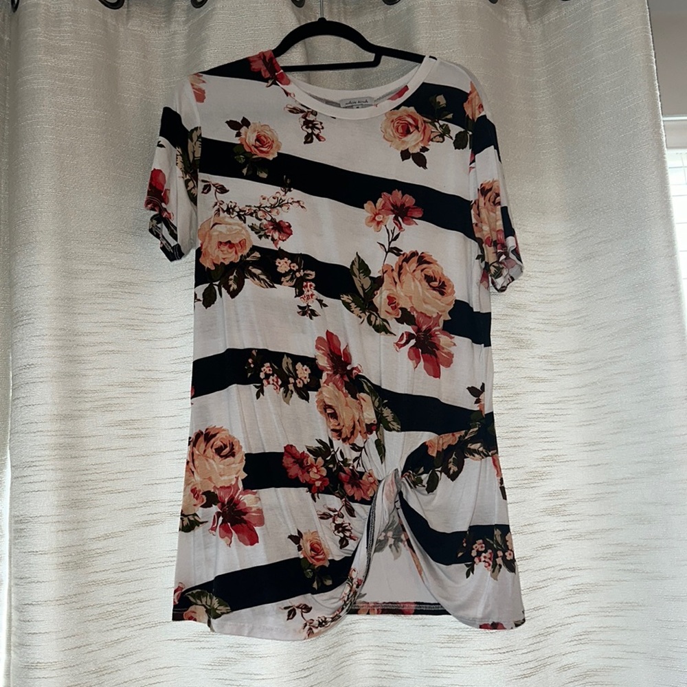 Fun boutique tshirt